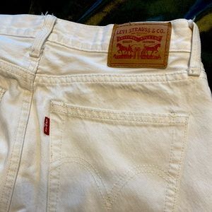 VTG All white Levi’s